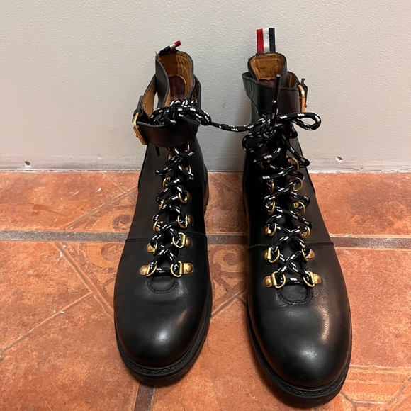 UO Lace Ankle Boots - Picture 4 of 5